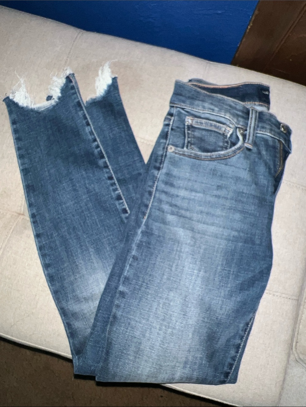 Lucky Brand Women's Medium Blue Skinny Jeans with Raw Hem
